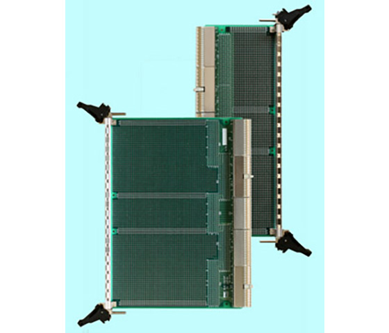 Compact PCIユニバーサルユーロカード（フロント用・リヤー用）